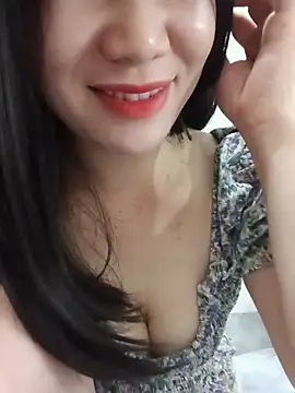 Bondgirl_9 在線直播表演