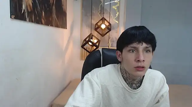 Cry_thereal's Live XXX Chat
