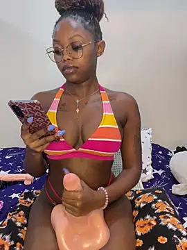 Chat +18 de Youngangel4 ao vivo