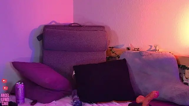 Angel-Lewd-Cake's Live XXX Chat