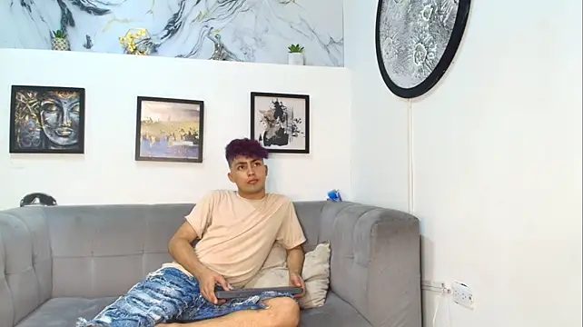 AVENGER_BOYS2026's Live XXX Chat