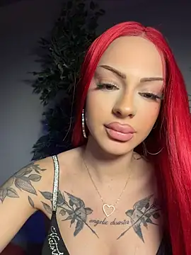 DollyRuby Chat XXX in diretta