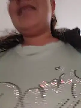 צ'אט XXX בשידור חי של amaia_15