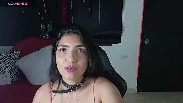 Chat +18 de LunaSub69_ ao vivo