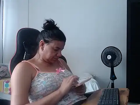 Adriana_0312 Live XXX-chat