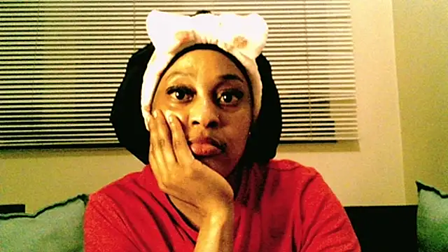ORUOMA Live XXX-chat