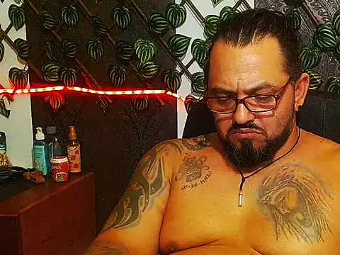 XXX chat uživo modela mr_wolf46