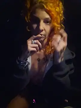 FreyaFucksFans Chat XXX in diretta