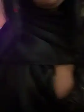 queen-chamss' Live XXX Chat