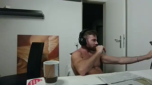 alpha-hunk Live XXX-Chat