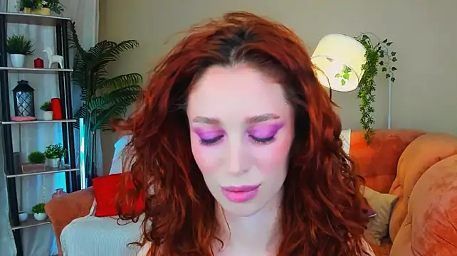 ChristinaConteeree's Live XXX Chat