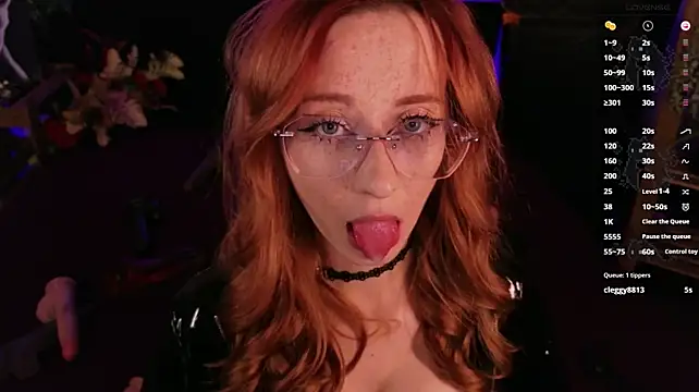 WICKEDEMBERn Live XXX chat