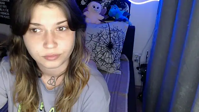 AlienforTwenty – Naživo XXX chat