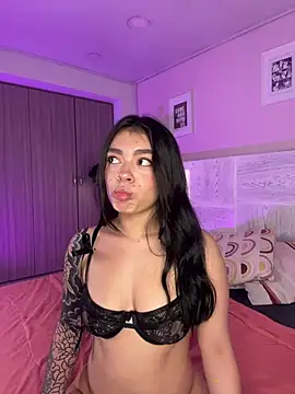 Chat XXX en directo de Lummii_