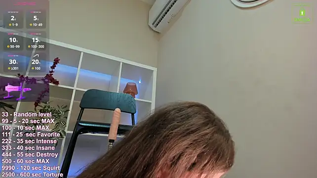 XXX chat uživo modela Naomi_Urban