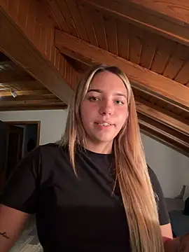 Naomi-Klein Live XXX-Chat