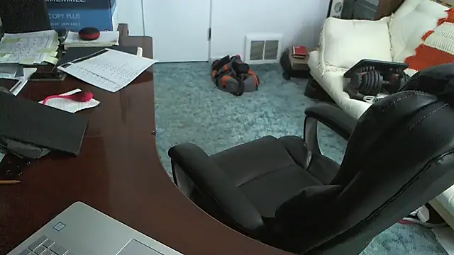 XXX chat uživo modela falconcam