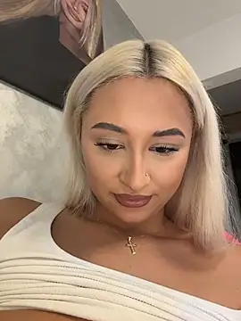 Kylie_Onen Live XXX chat