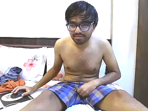 BoyzaraHatke Adlı Modelin Canlı XXX Sohbeti