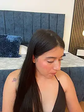 XXX chat uživo modela KallyMyller1