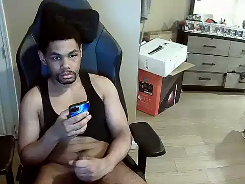 Neovergil0 Show in webcam
