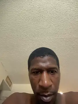 צ'אט XXX בשידור חי של Bbybludiamond7793