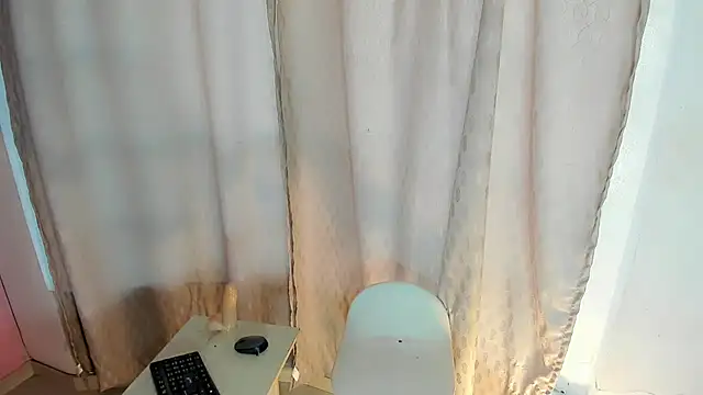 Chat +18 de Ashley_Alexa ao vivo