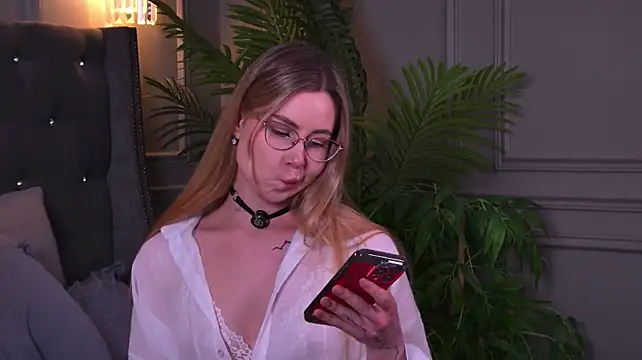 -SaraBlack-: απευθείας συνομιλία ΧΧΧ