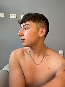 OLIVER_K Chat XXX live