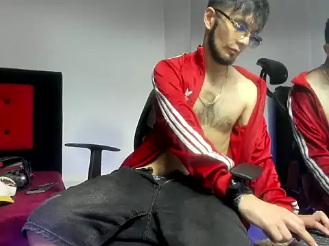mark_splinter09 Adlı Modelin Canlı XXX Sohbeti