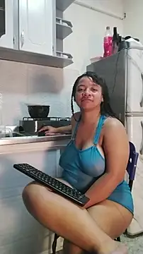 Jade_Roxx élő XXX-chatje
