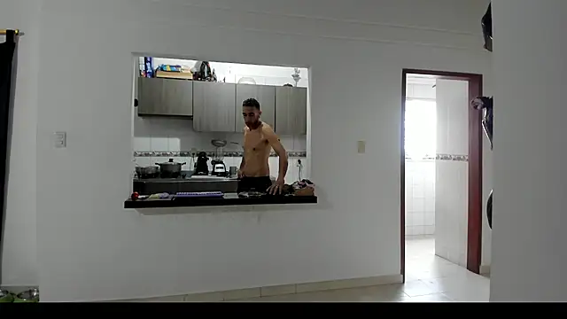 Lonm-23 Live XXX-chat