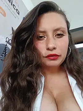 LIA--23 Live XXX Chat