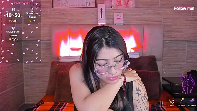 mia_devine_ Live XXX-Chat