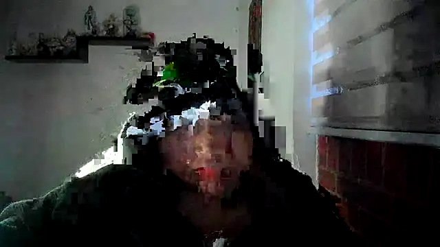 Chatroom XXX en direct de Shaddycute_