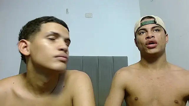 Jose_And_Danieln Live XXX chat