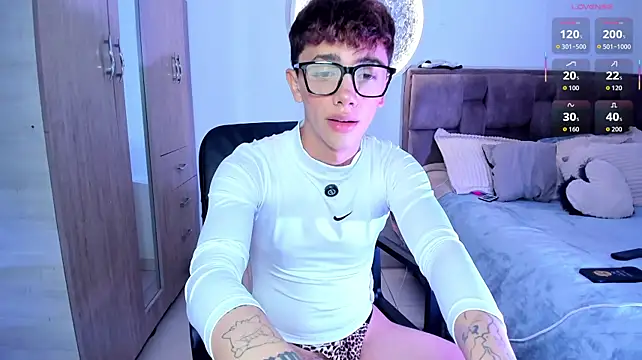 Timothy_ros লাইভ XXX চ্যাট