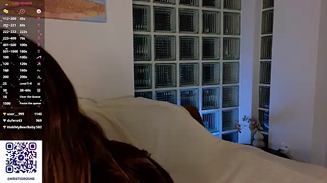 kristigrounee Live XXX-chat