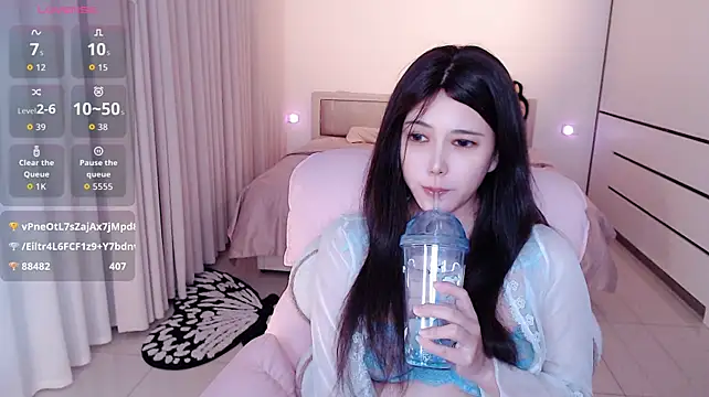 miyababytwn Live XXX chat