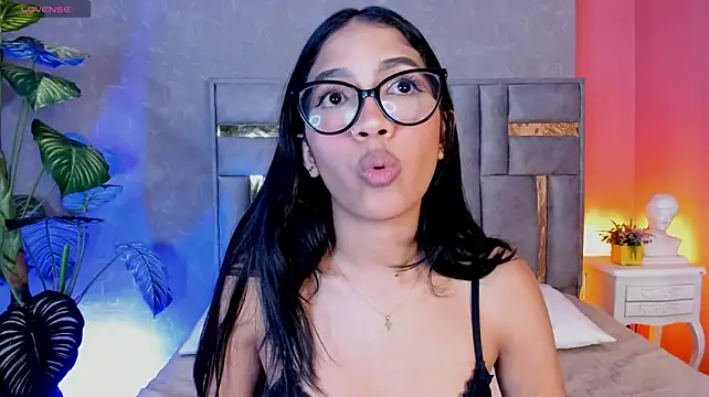Tyla_Ks 라이브 XXX 채팅