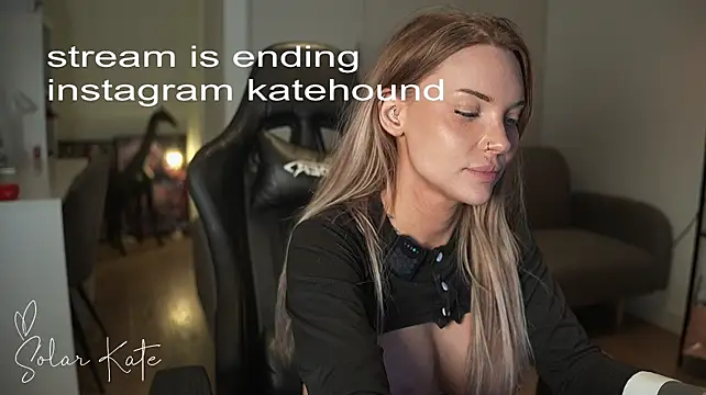 צ'אט XXX בשידור חי של solarkate