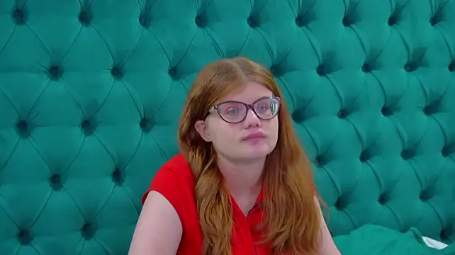 ChloeHalses Chat XXX in diretta