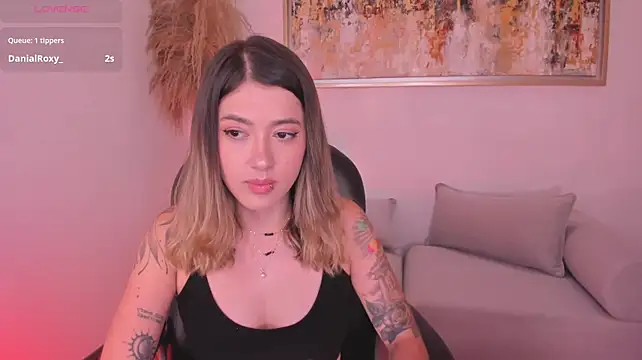EveBensonXn Live XXX chat