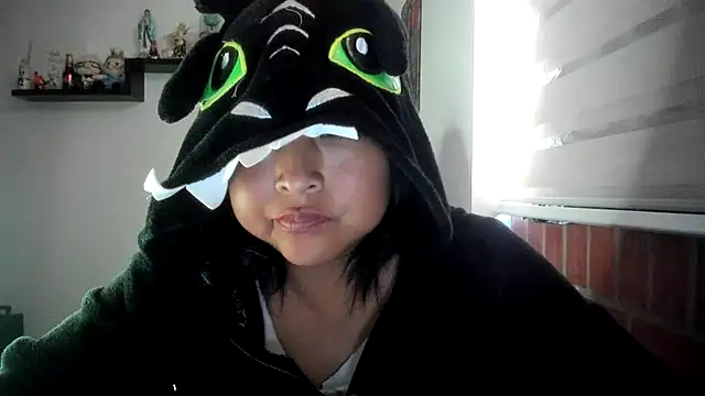 Chat +18 de Shaddycute_ ao vivo