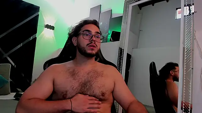 Chatroom XXX en direct de Enzo_bossJS