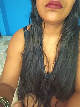 Missdiwani Adlı Modelin Canlı XXX Sohbeti