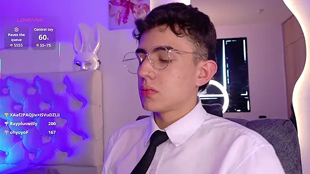 Eithan__wolf XXX чат на живо