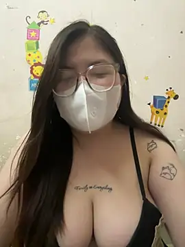 HolaMia68n Live XXX chat