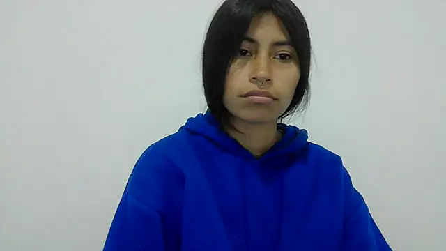 Pocahontas_Honey's Live XXX Chat