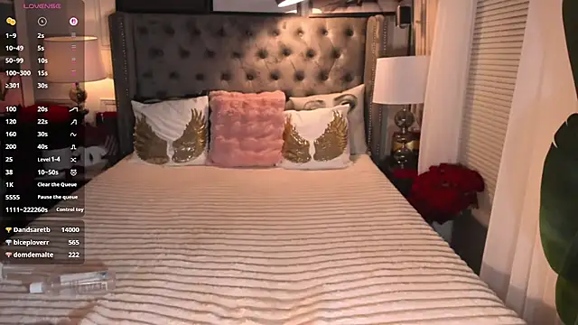 Živý XXX chat ParisianDoll